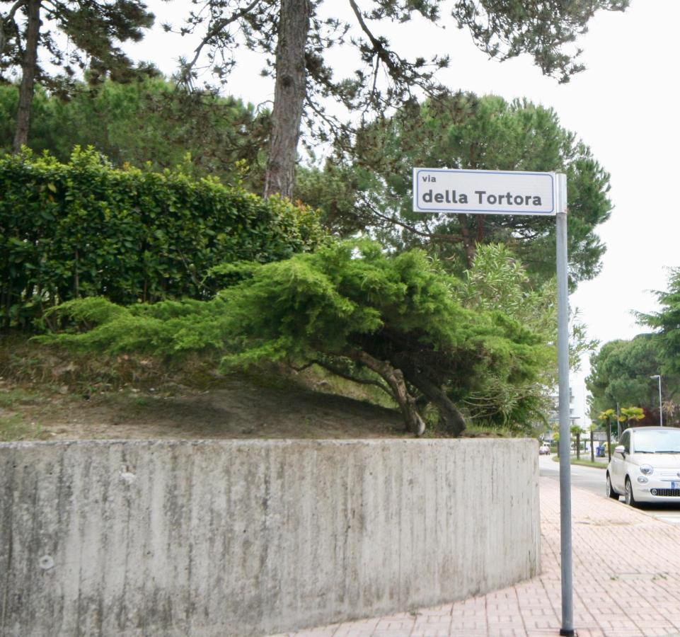Ba- Tintoretto Apartments - Lignano Sabbiadoro Extérieur photo